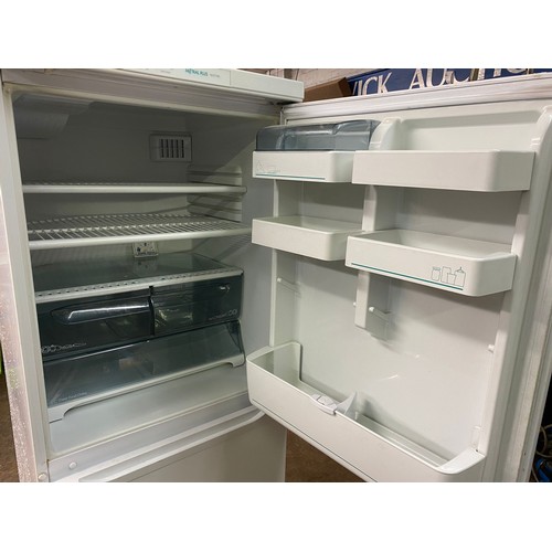 93 - HOTPOINT MISTREL PLUS FRIDGE FREEZER