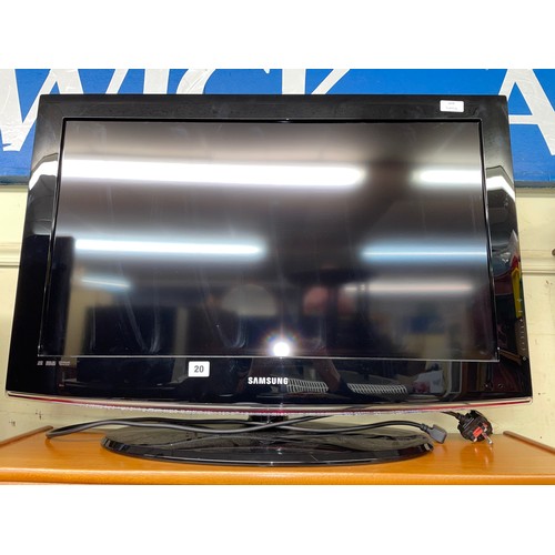 49 - SAMSUNG TV 32 INCH (W/ REMOTE)