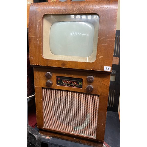 62 - 1950S WALNUT CASED DEFIANT TELEVISION