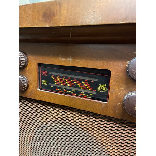 62 - 1950S WALNUT CASED DEFIANT TELEVISION