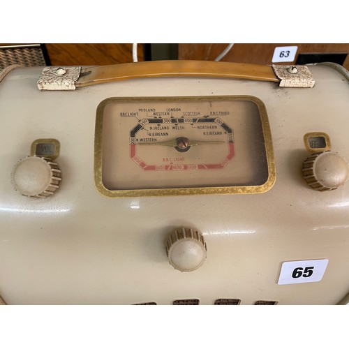 65 - CREAM CASED EVER READY RADIO RECEIVER