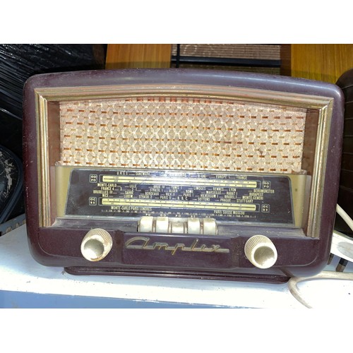 72 - AMPLEX BAKELITE CASED RADIO AND STRAD RADIO