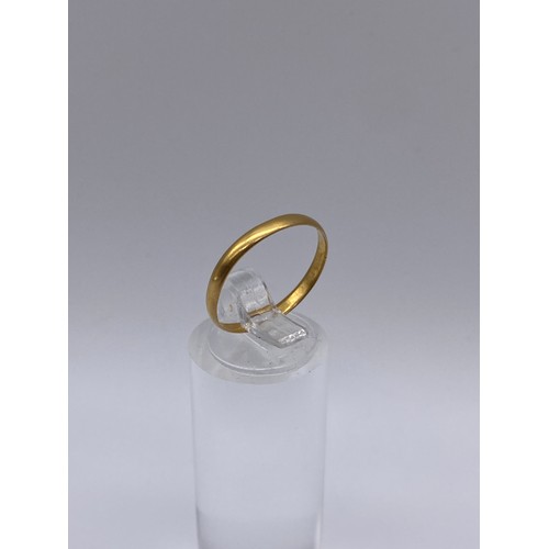 509 - 22CT GOLD WEDDING BAND SIZE O 1.2G APPROX