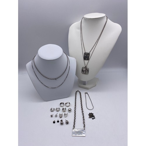 529 - SELECTION OF SILVER BOX AND TRACE CHAINS, HOOP EARRINGS AND SWIRL KNOT EARRINGS 1.3 OZ APPROX