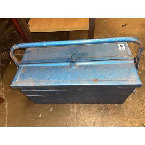 304 - BLUE METAL CANTILEVER TOOL BOX AND CONTENTS