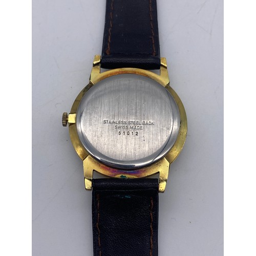 564 - GENTLEMANS CASED BUREN 17 JEWEL WRIST WATCH ON LEATHER STRAP