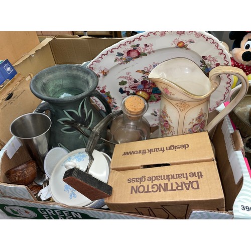 390 - BOX CONTAINING WASH JUG, MEAT PLATTER, GLASSWARE, METALWARE SCULPTURE