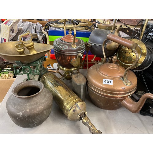 431 - SET OF PAN SCALES WITH WEIGHTS, TWO COPPER SPIRIT KETTLES WITH BURNERS, COPPER KETTLE, BRASS HORSECH... 