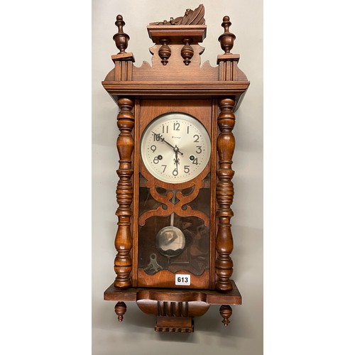 613 - VINTAGE WALNUT CASED VIENNA STYLE PENDULUM WALL CLOCK WITH HORSE CRESTING (AS FOUND)