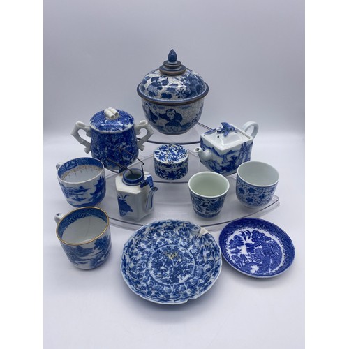 744 - MISCELLANEOUS CHINESE/JAPANESE BLUE AND WHITE 19TH CENTURY AND REPRODUCTION CERAMICS