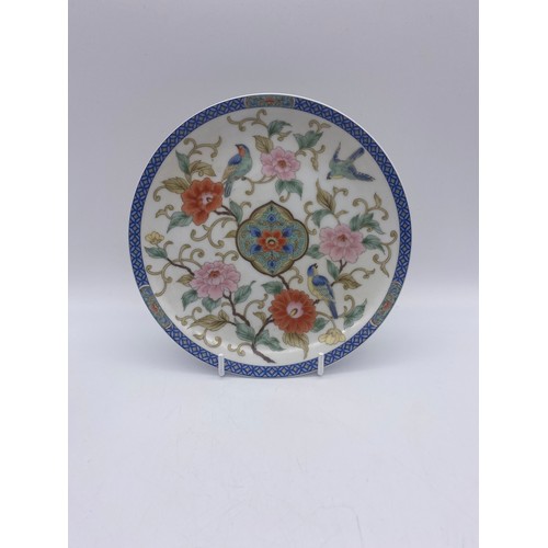 745 - SELECTION OF 20TH CENTURY CHINESE AND JAPANESE COLOURED CERAMICS, GLASS BOWL WITH WHITE METAL MOUNTS