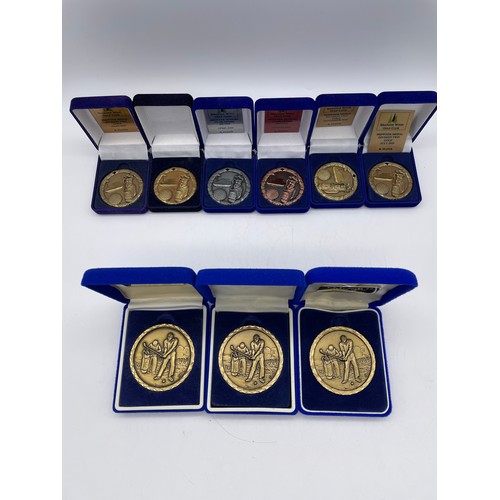 642 - SELECTION OF GOLFING MEDALLIONS