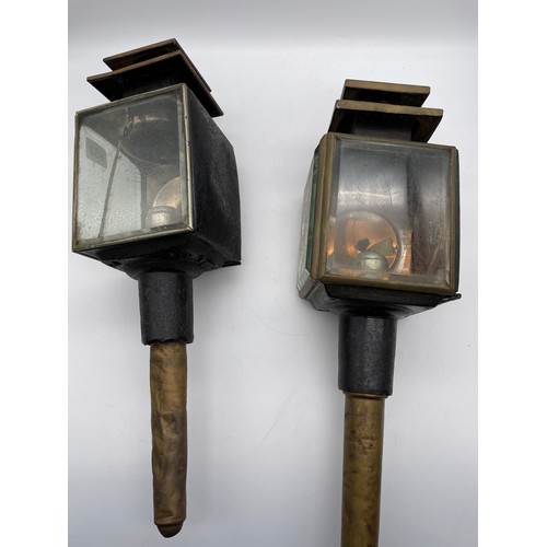 652 - PAIR OF VINTAGE PAGODA TOP TYPE CARRIAGE LANTERNS (AS FOUND)