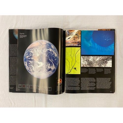 671 - HARD BACK OVERSIZED COSMOS BOOK AND BOOK OF THE COMPLETE EARTH BY DOUGLAS PALMER