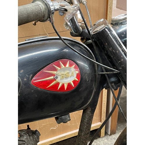 78 - VINTAGE BSA C15 STAR 250cc MOTORCYCLE REGISTRATION YOE 280 WITH PARTS INCLUDING HELMET, COVERS, SPAR... 