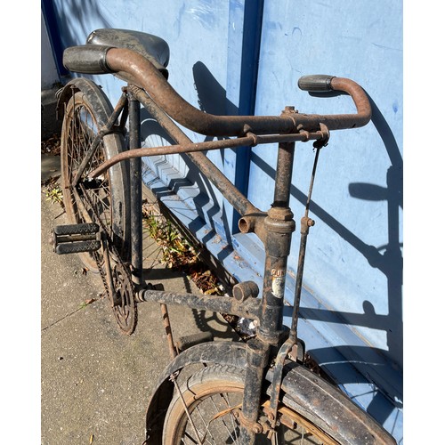 81 - VINTAGE GUNDLE BICYCLE