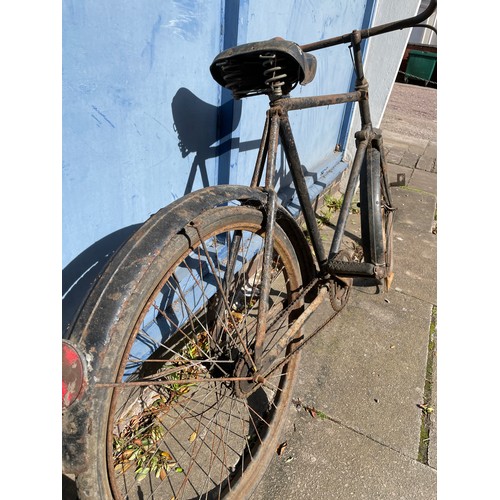 81 - VINTAGE GUNDLE BICYCLE