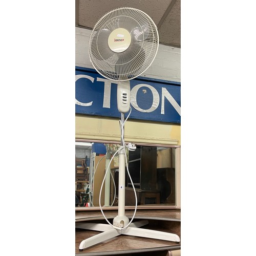 4 - IGENIX PEDESTAL OSCILLATING FAN