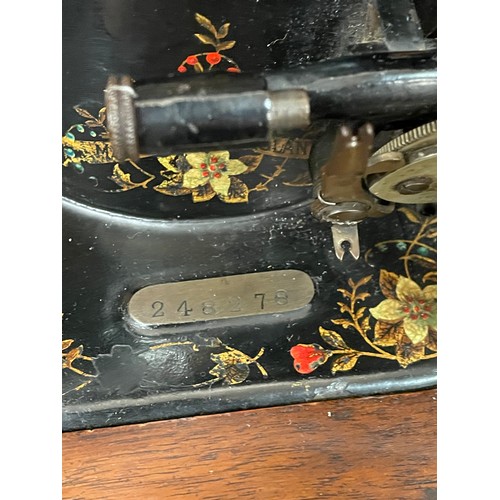 164 - WALNUT CASED BLACK ENAMEL MANUAL CWS FEDERATION SEWING MACHINE