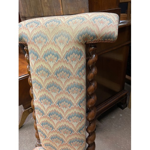 102 - VICTORIAN WALNUT BARLEY TWIST UPHOLSTERED PRIE-DIEU CHAIR