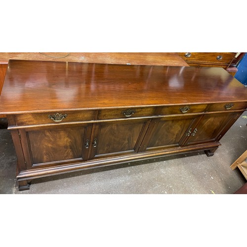 117 - GOOD QUALITY MAHOGANY PANELLED DOOR SIDE CABINET ON BLOCK FEET