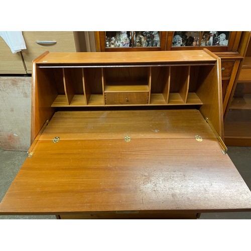 211 - 1970S NATHAN TEAK BUREAU