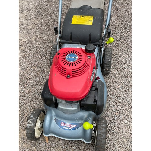 215 - HONDA ISY PETROL LAWNMOWER