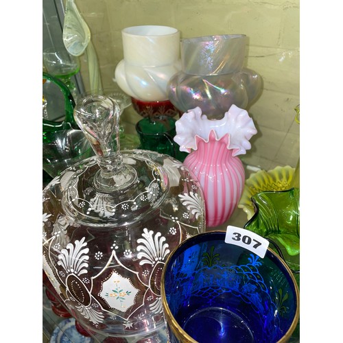 307 - SHELF OF DECORATIVE GLASSWARE INC JACK IN POOL PIT VASE, VASELINE GLASS DISH, BASKETS, IRIDESCENT LA... 