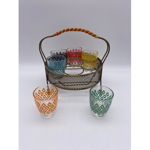 500 - 1950S RETRO GLASS MINI TUMBLER RACK