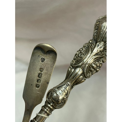 439 - CASED SET OF BIRMINGHAM SILVER GILT TEASPOONS, SILVER HANDLED SHOE HORN, AND SOME OTHER SILVER SPOON... 