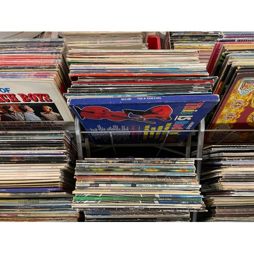 401 - LARGE SELECTION OF VINYL LPS INCLUDING DUPLICATE COPIES INCLUDING PETER FRAMPTON, WINGS, FOCUS, THE ... 