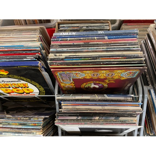 401 - LARGE SELECTION OF VINYL LPS INCLUDING DUPLICATE COPIES INCLUDING PETER FRAMPTON, WINGS, FOCUS, THE ... 