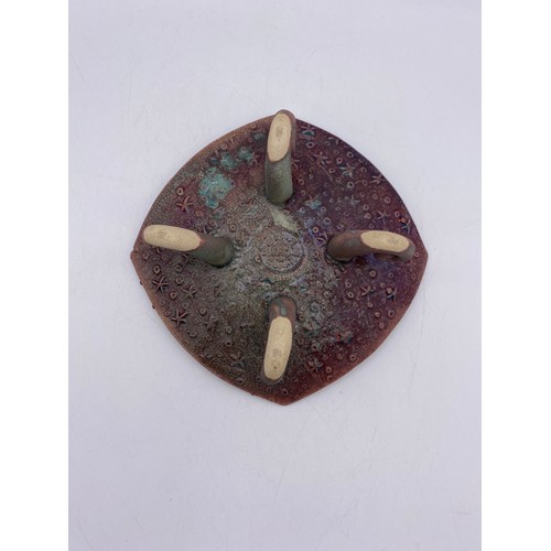 508 - ABSTRACT POTTERY RAISED DISH