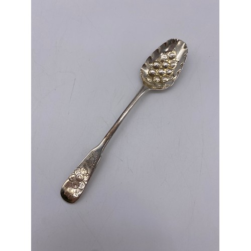 530 - ONE GEORGIAN SILVER AND PAIR OF VICTORIAN SILVER ENGRAVED BERRY TEASPOONS 1.7 OZ OVERALL APPROX