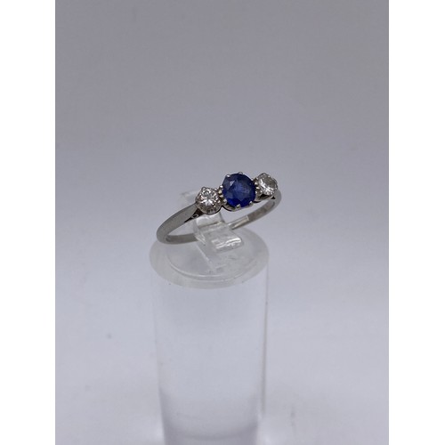 628 - PLATINUM DIAMOND AND SAPPHIRE THREE STONE RING 2.1G APPROX SIZE N