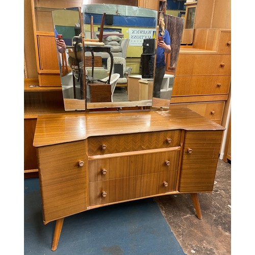 6 - 1950S WALNUT TRIPLE MIRROR DRESSING TABLE