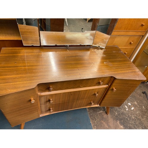 6 - 1950S WALNUT TRIPLE MIRROR DRESSING TABLE