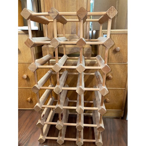 21 - 18 BOTTLE WINE RACK