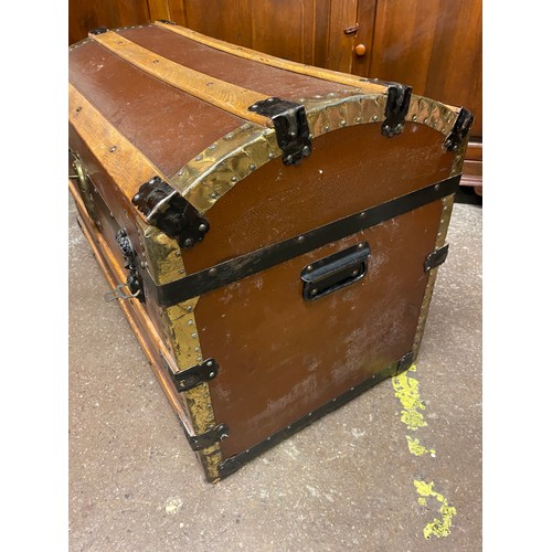 32 - VINTAGE DOME TOPPED BANDED STEAMER TRUNK