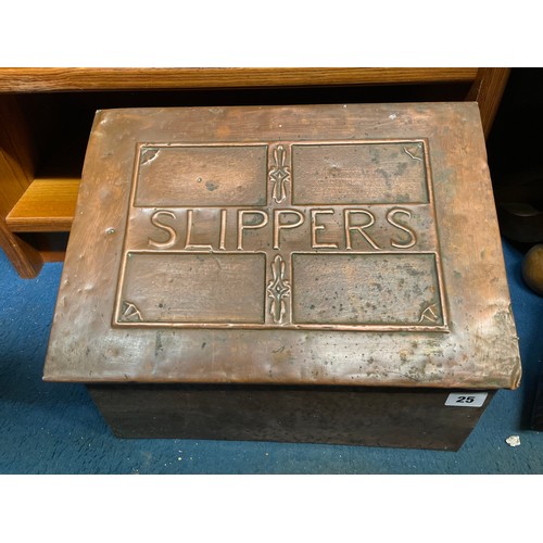 25 - ARTS AND CRAFTS STYLE COPPER SLIPPER BOX