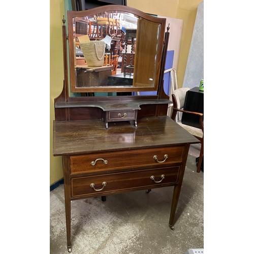 95 - EDWARDIAN MAHOGANY AND CHEQUER INLAID DRESSING TABLE