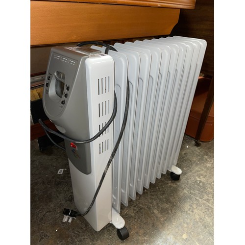 98 - MOBILE ELECTRIC HEATER