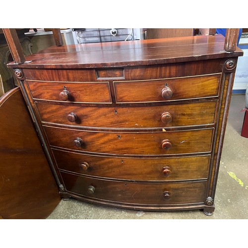 135 - VICTORIAN MAHOGANY TWO OVER FOUR DRAWER BOW FRONTED CHEST