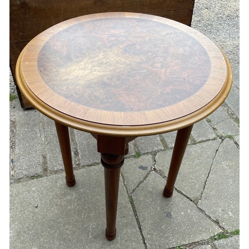 141 - CIRCULAR CROSS BANDED SMALL SIDE TABLE