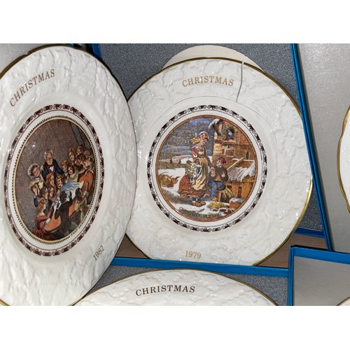 275 - SELECTION OF COALPORT CHRISTMAS PLATES FROM 1970S