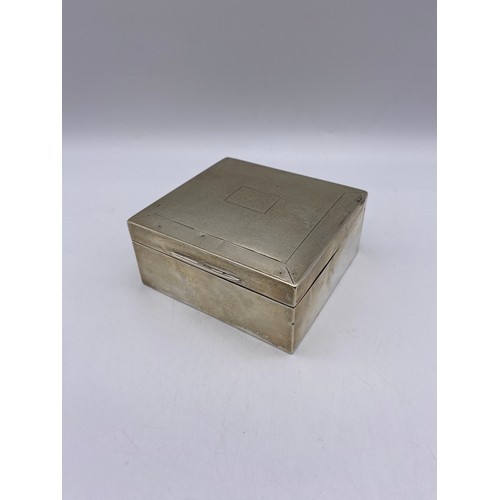 441 - BIRMINGHAM SILVER SQUARE TABLE CIGARETTE BOX 7.9 OZ OVERALL