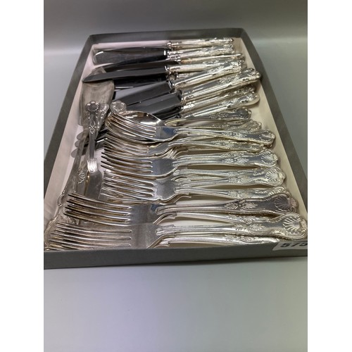 500 - TRAY OF MAHER STAINLESS STEEL FLATWARE