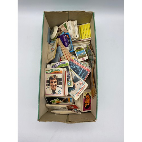 503 - BOX OF CHEWING GUM AND NEWSPAPER FOOTBALL RELATED COLLECTORS CARDS MAINLY FROM THE 1970S