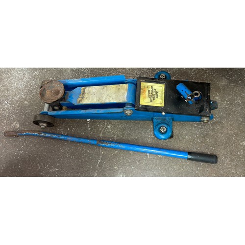 151A - MECHANICS HYDRAULIC CAR JACK