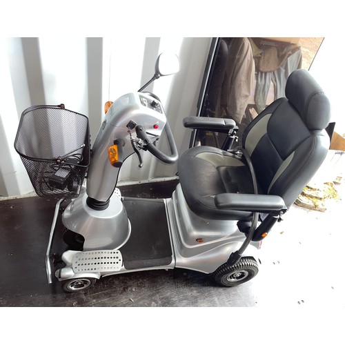 23 - QUINGO+ MOBILITY SCOOTER (WITH CHARGER AND KEY)
